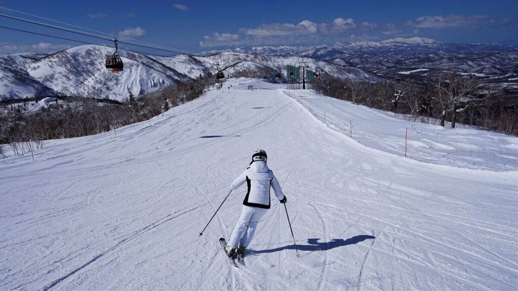 skiing in the ClubMed Kiroro Grand Hokkaido