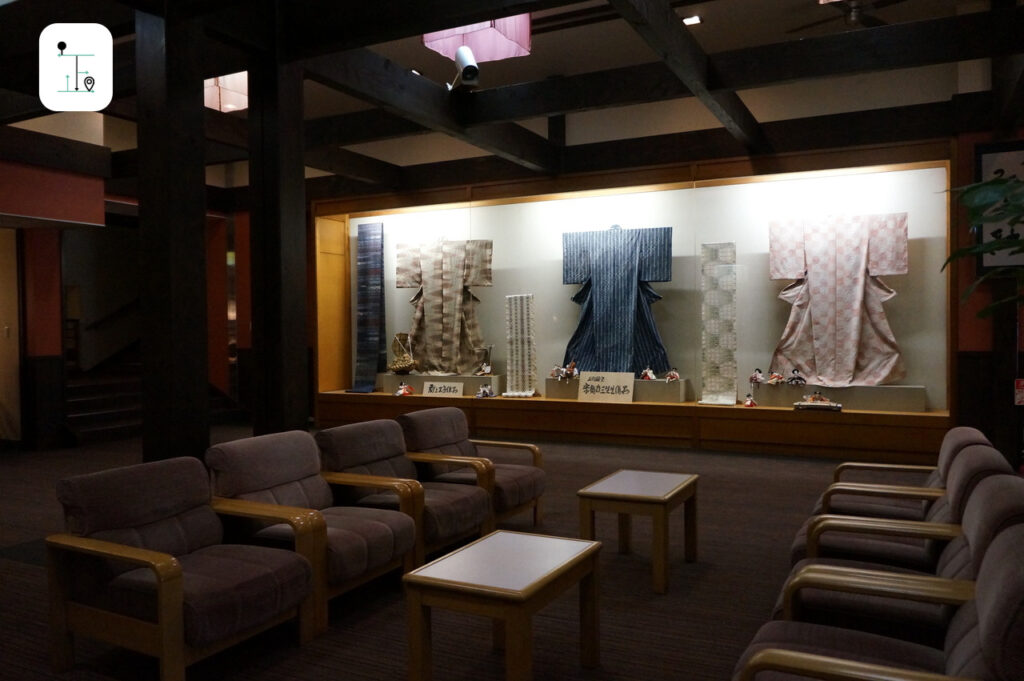 Three handicrafted Japanese Clothes hanged in the Hotel Gujo Hachiman
