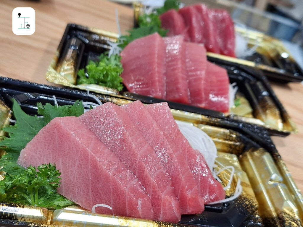 3 types of sliced tuna sashimi