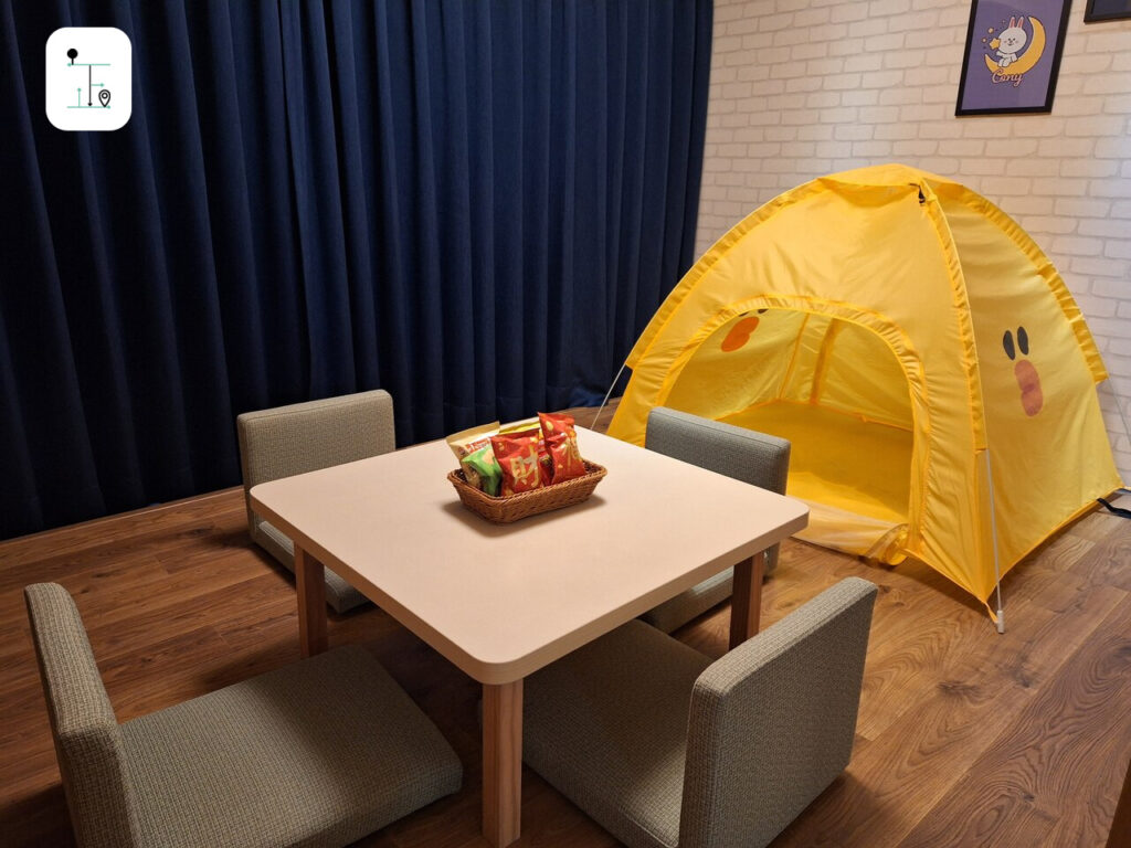 麗寶福容大飯店LINE FRIENDS主題房間日式客廳內搭帳篷